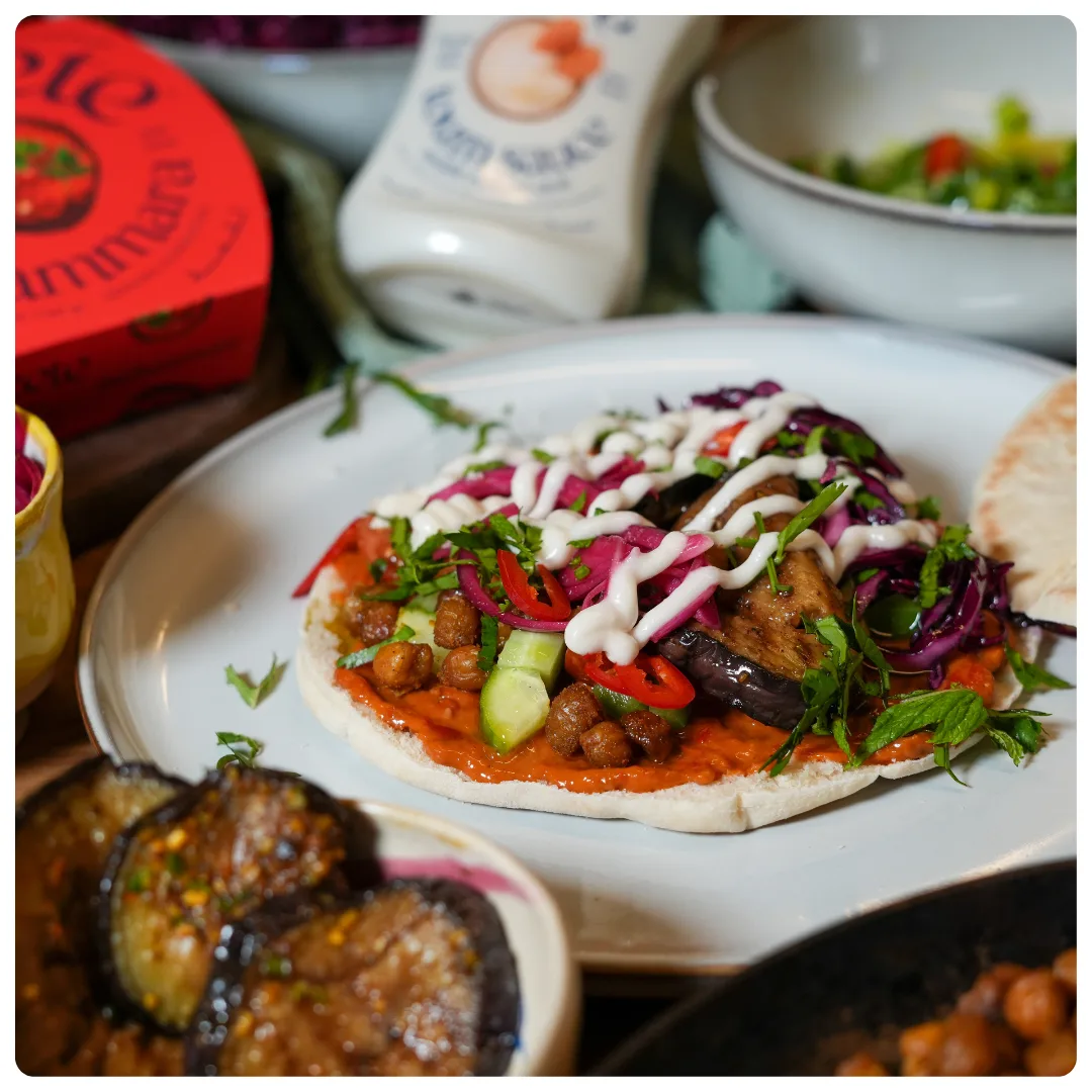 Sabich Sandwich mit Muhammara